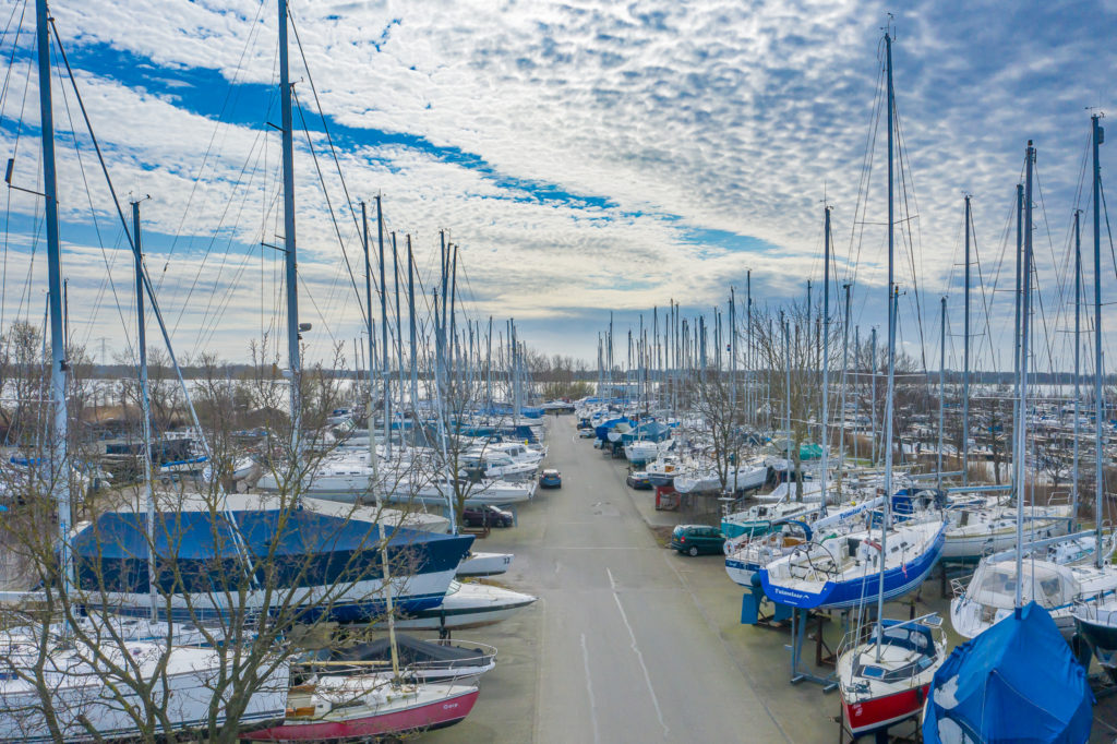 hivernage_stationnement_sec_bateau_marina_muiderzand