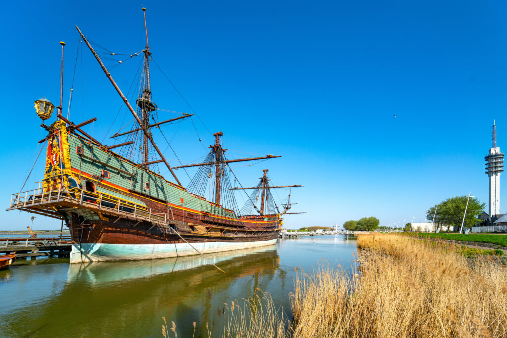 Replika av Batavia i Lelystad, en ostindiefarare som tillhörde Nederländska Ostindiska Kompaniet och som sjönk 1628