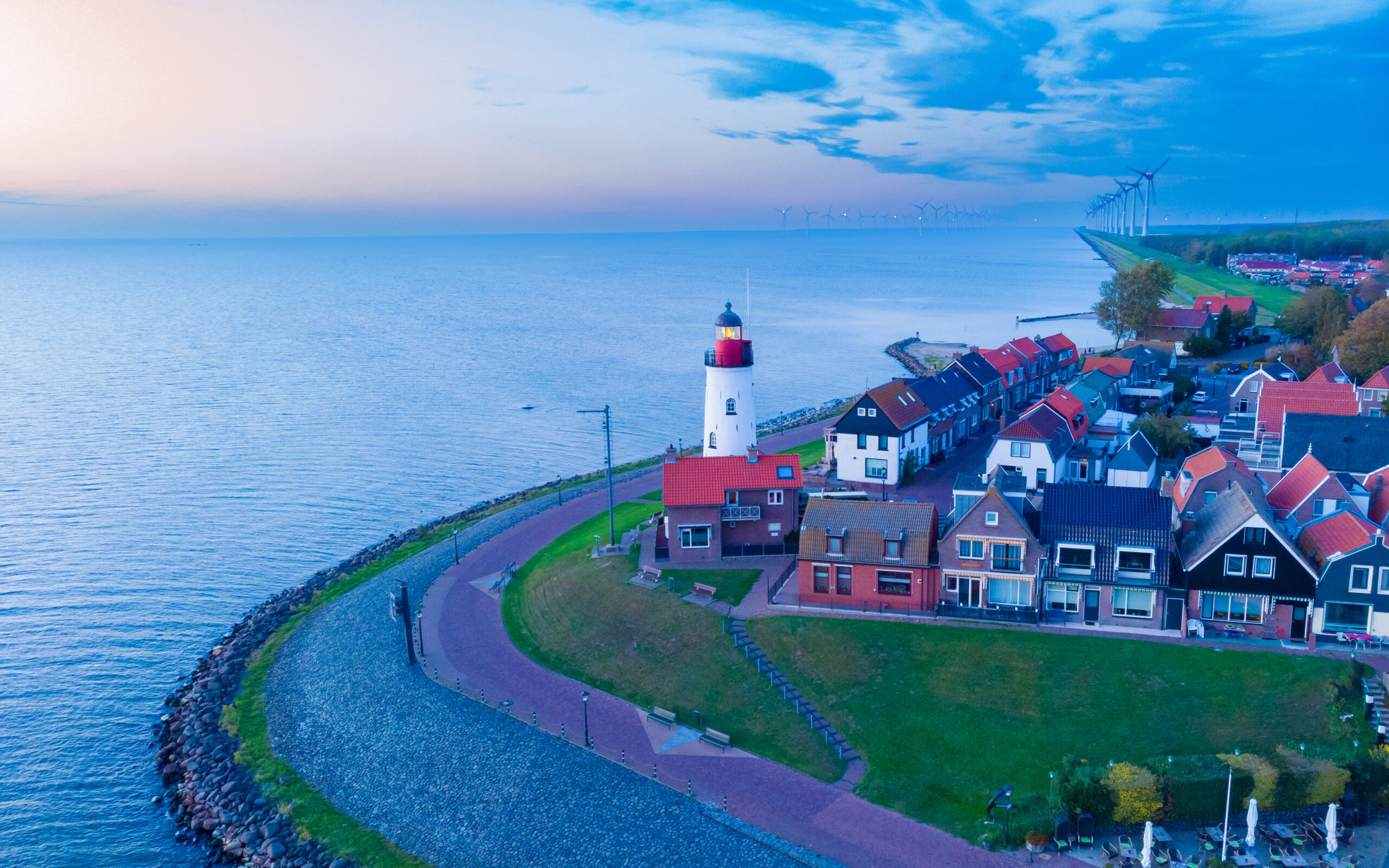 Rent a boat on Lake IJsselmeer in the Netherlands