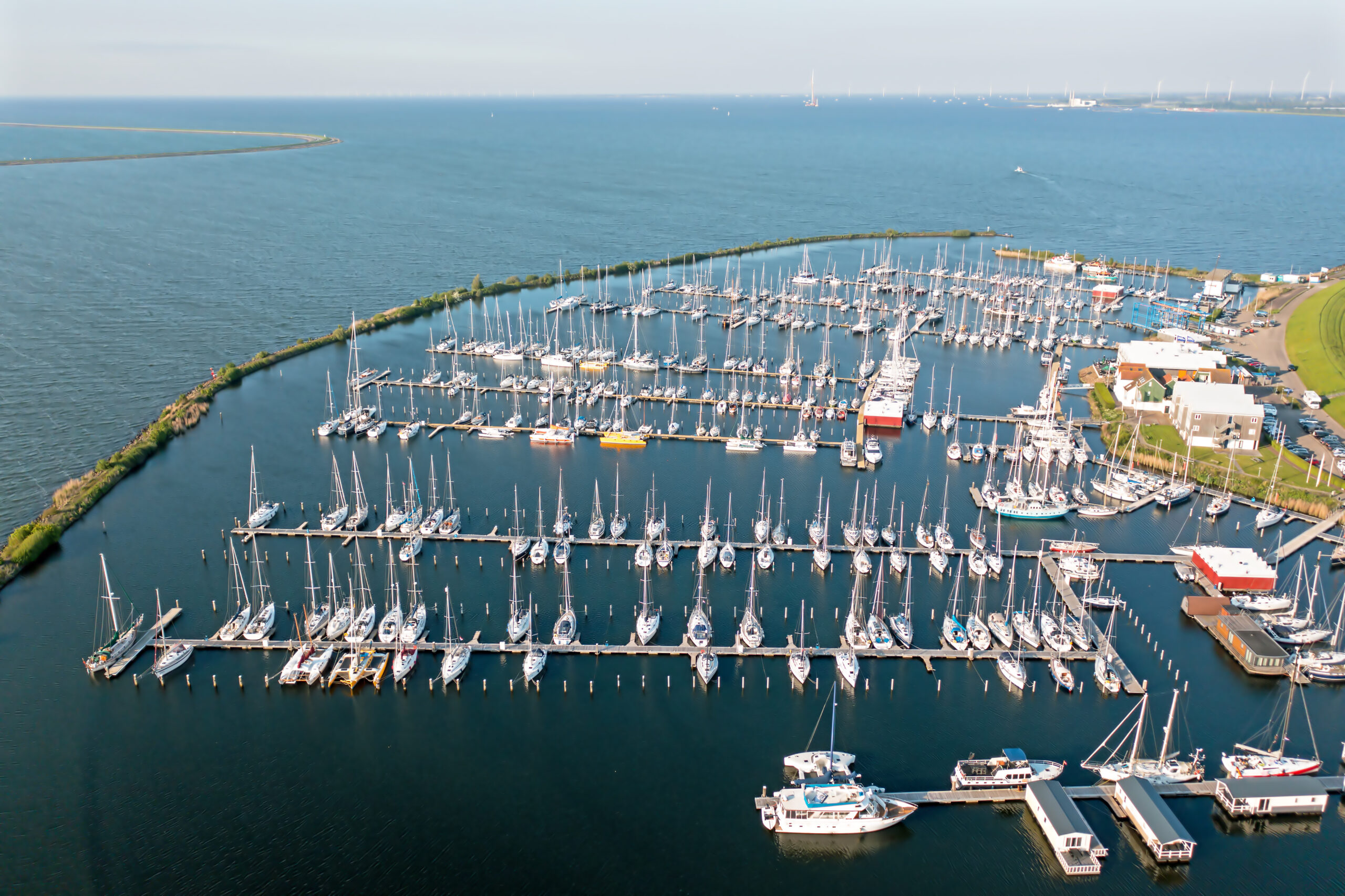 Flevo Marina Watersportwinkel